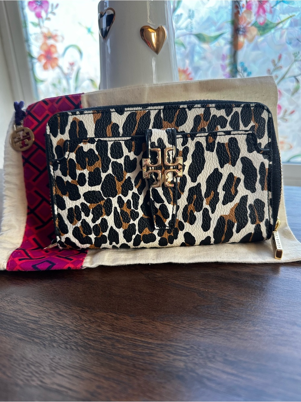 Tory Burch Ocelot Leopard Wallet Wristlet Print Gold Hardware w/dust bag NWT